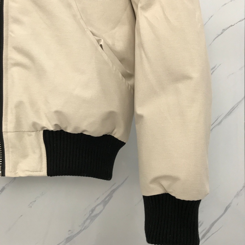 Moose Knuckles Off-White Puffer Jacket - Picture 4 of 7